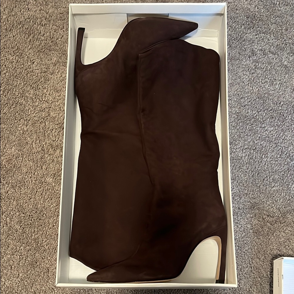 SCHUTZ Brown Heeled Boots Sleek Design